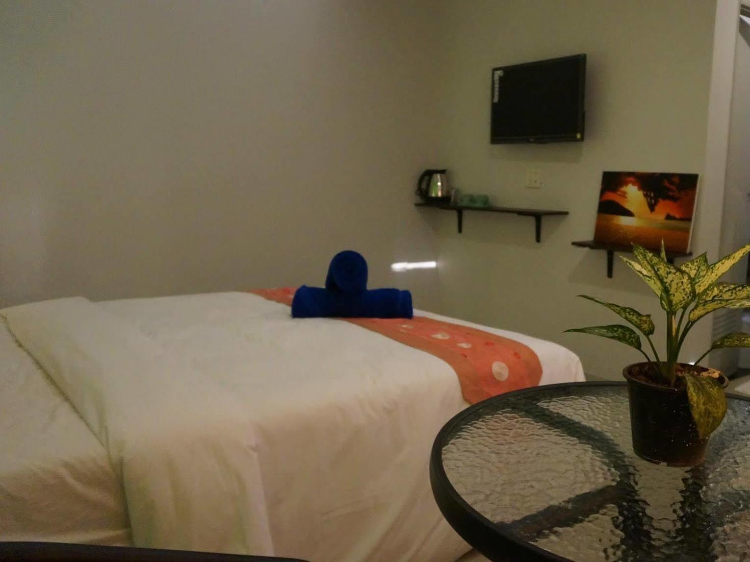 De​ Lanta Place Koh Lanta Bagian luar foto